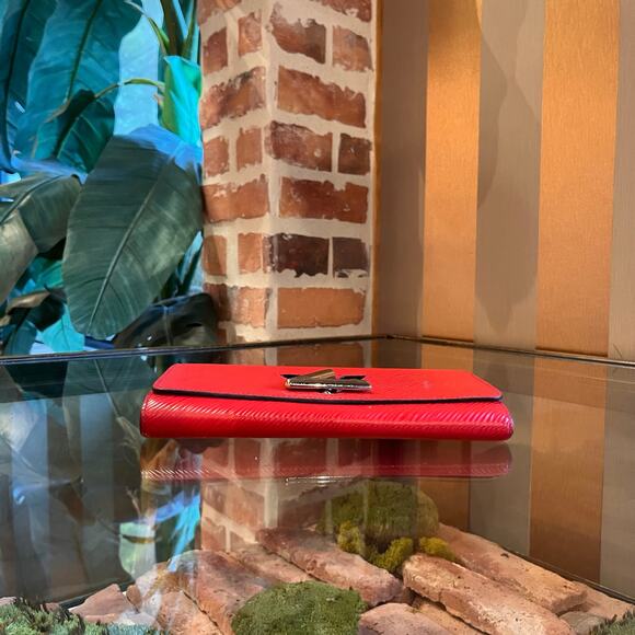 LOUIS VUITTON Red Epi Twist Wallet - Picture 4 of 11